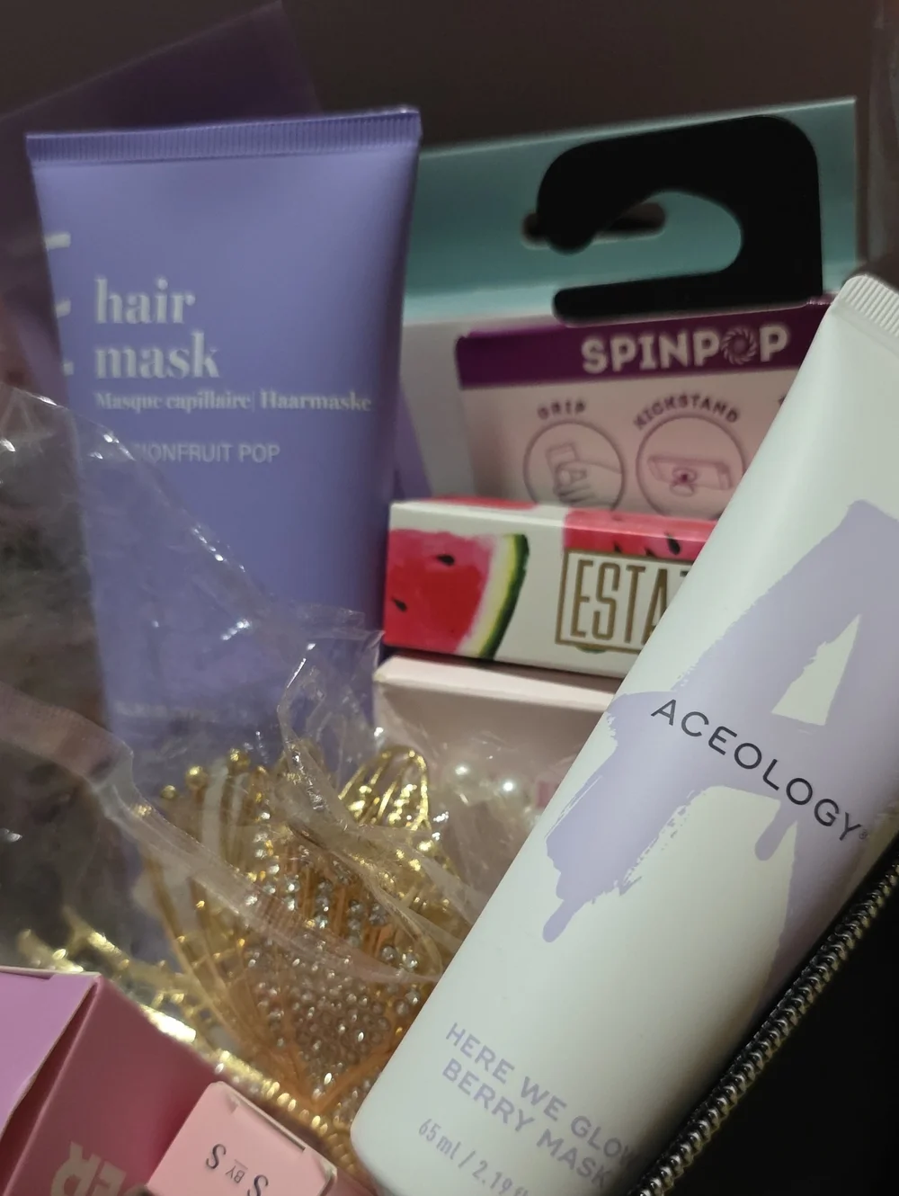 25+ Brand New Items---Mystery Beauty Bag